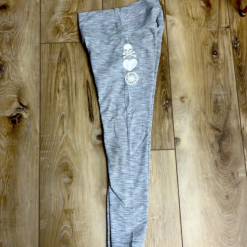 Lululemon x Soul Cycle High Rise Wunder Under Leggings We are From Space Size 6
